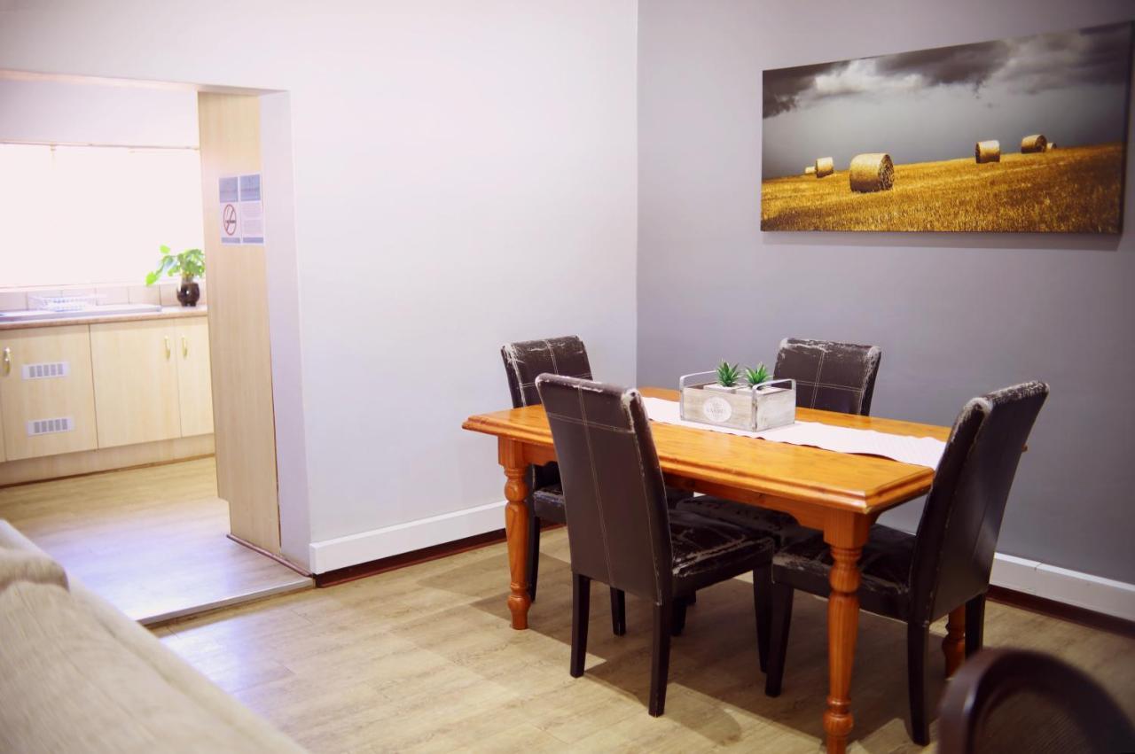 Modern Farm Apartment Lichtenburg Екстериор снимка